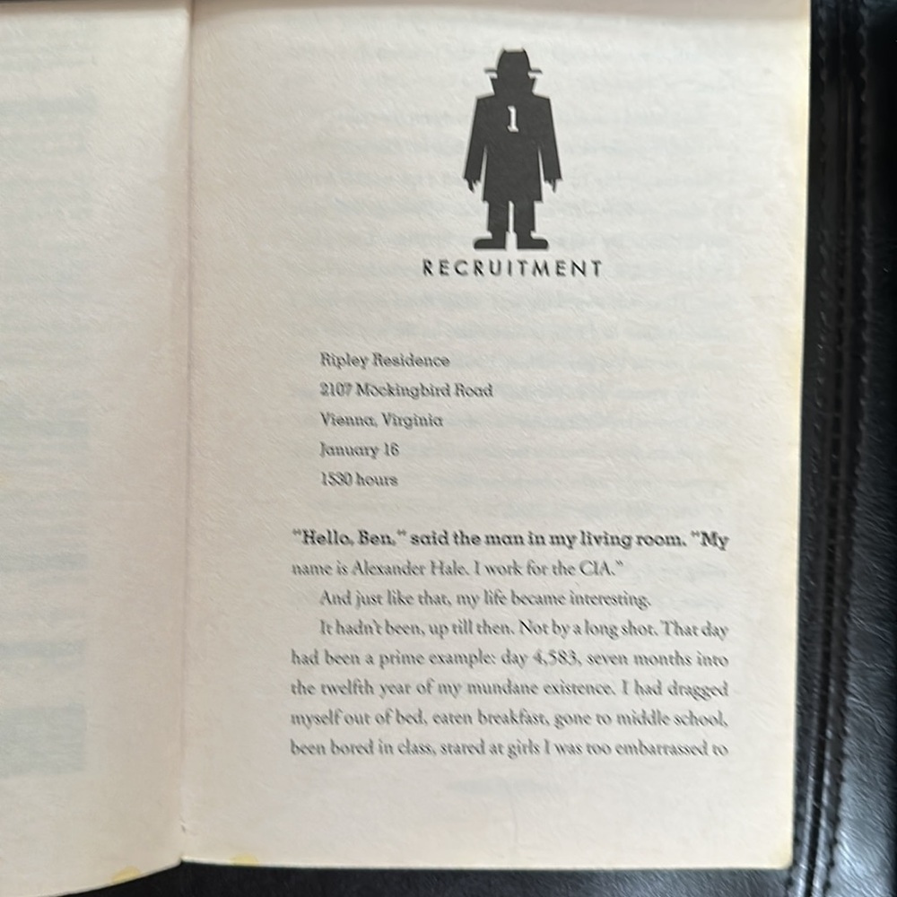 Book bundle: JAndrew’s “The Haters”, AMiller “The Cricible”, SGibbs “Spy School” - Picture 14 of 15